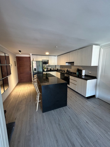 Arriendo Departamento O 2D en suite Walk-in cl&oacute;set 2B 1E Metro Sim&oacute;n Bolivar - La Reina