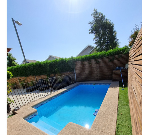 Venta Casa S 4D en suite Walk-in cl&oacute;set 3B 4E Chicureo - Colina