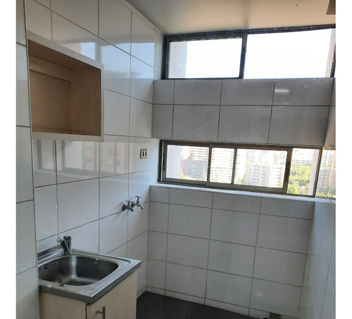 Arriendo Departamento N 2D en suite Walk-in cl&oacute;set 2B 1E 1B Nueva Las Condes - Las Condes