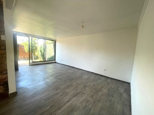 Venta Casa NO 3D 2B 2E Rotonda Atenas - Las Condes