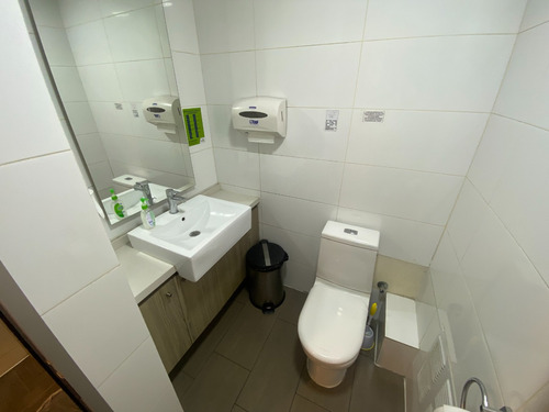 Arriendo Oficina SP 3B 4E 1B Metro Escuela Militar - Las Condes