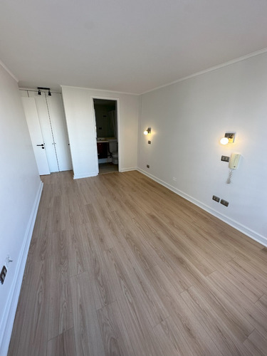 Venta Departamento O 2D en suite 2B 1E 1B Metro Escuela Militar - Las Condes