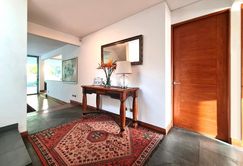 Venta Casa NP 5D en suite Walk-in cl&oacute;set 5B 3E 1B Los Trapenses - Lo Barnechea