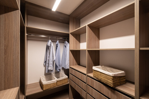 Venta Casa NP 4D en suite Walk-in cl&oacute;set 3B 2E Chicureo - Colina