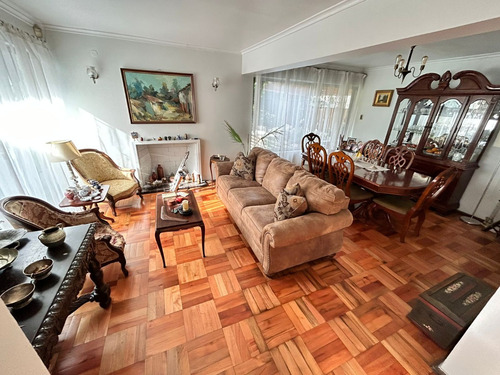 Venta Casa NO 4D 2B 4E Metro Manquehue - Apumanque - Las Condes