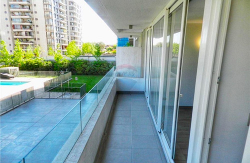 Arriendo Departamento 2D en suite Walk-in cl&oacute;set 2B 1E Estadio Nacional - &Ntilde;u&ntilde;oa