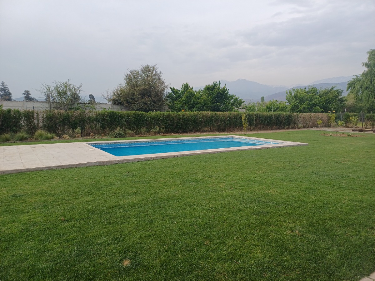 Venta Casa NOSP 4D en suite Walk-in cl&oacute;set 4B 4E Chicureo - Colina