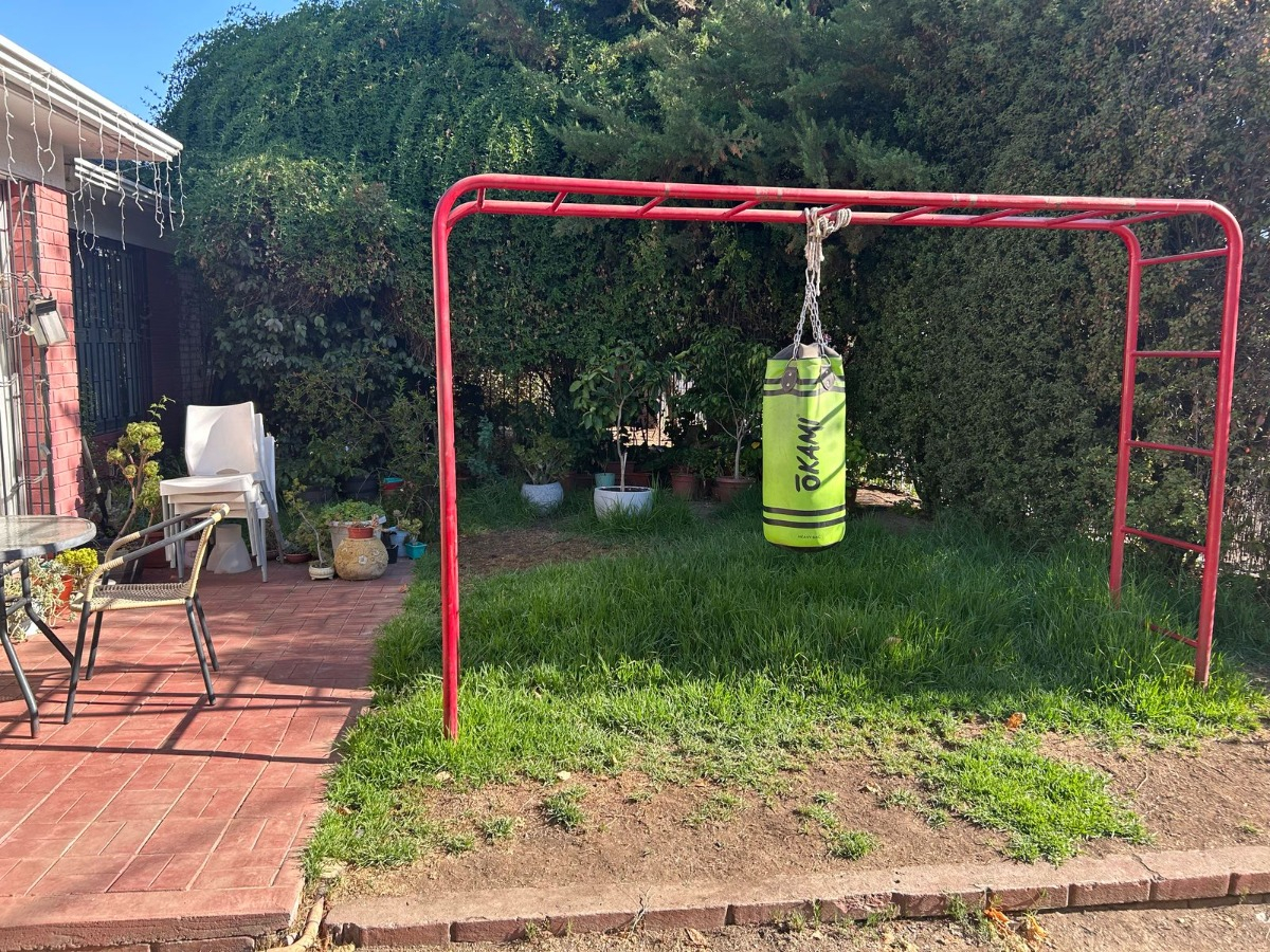 Venta Casa 4D 2B 3E 1Bd Metro Hernando de Magallanes - Las Condes