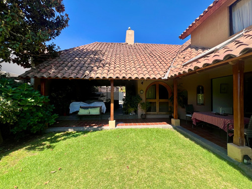 Venta Casa N 6D en suite Walk-in cl&oacute;set 5B 2E San Carlos de Apoquindo - Las Condes