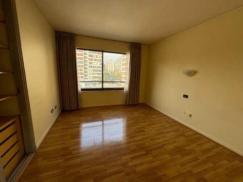 Arriendo Departamento NO 4D en suite Walk-in cl&oacute;set 4B 2E 1B Barrio El Golf - Las Condes