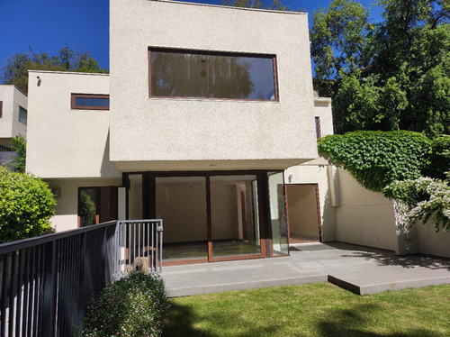 Venta Casa 5D 4B 2E 1B El Huinganal - Lo Barnechea