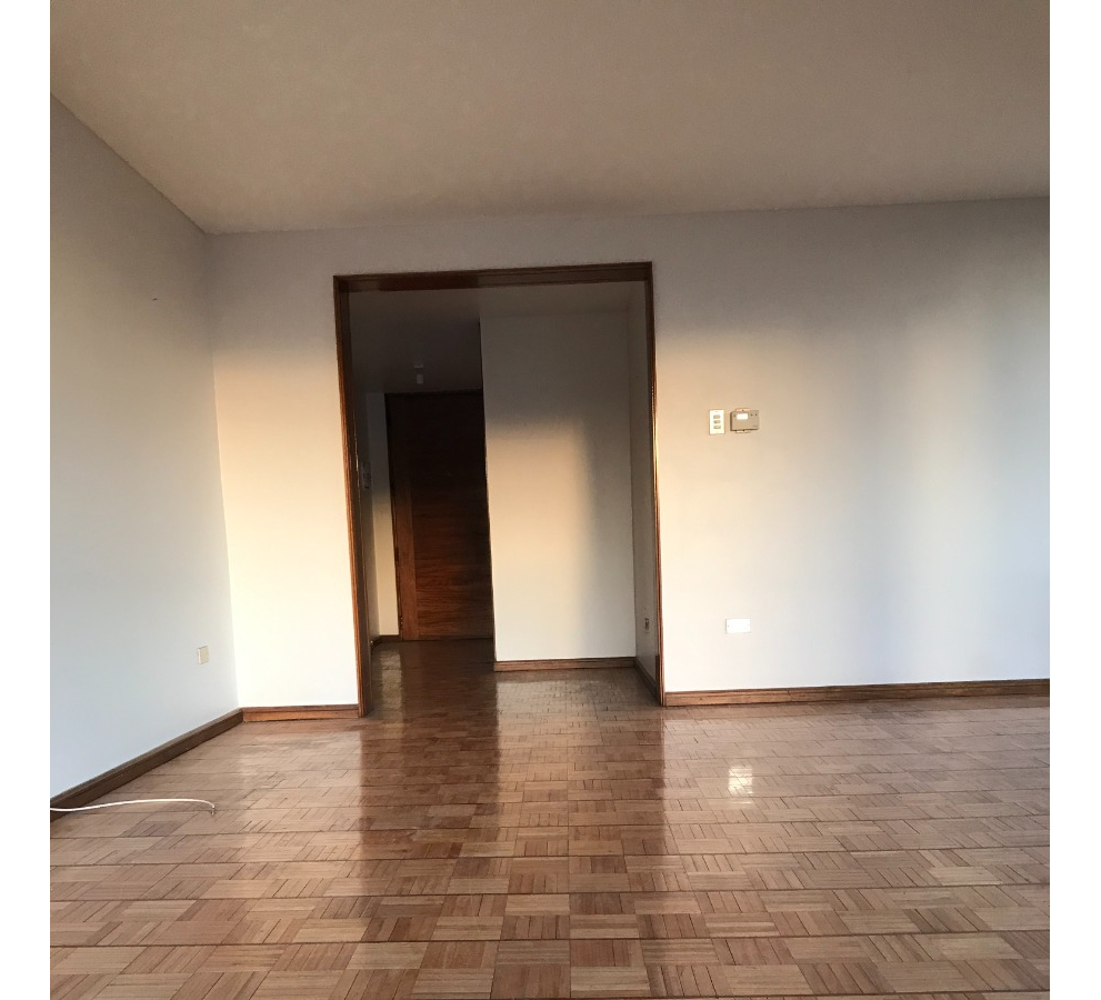 Arriendo Departamento NP 4D en suite 3B 2E 1Bd Barrio El Golf - Las Condes