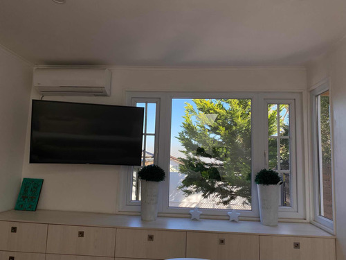 Venta Casa 5D Walk-in cl&oacute;set 4B 1E 1B Los Dominicos - Las Condes