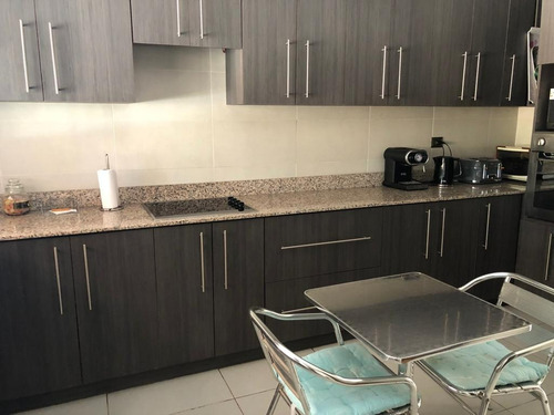Venta Casa NO 3D en suite 4B 2E Los Dominicos - Las Condes