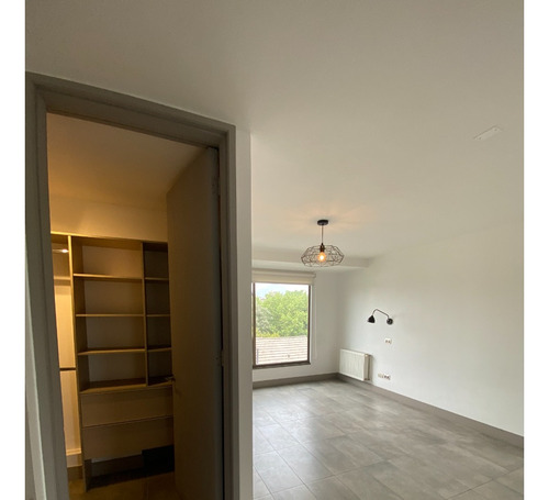 Arriendo Departamento NO 2D en suite Walk-in cl&oacute;set 2B 1E 1B Campus Oriente - Providencia