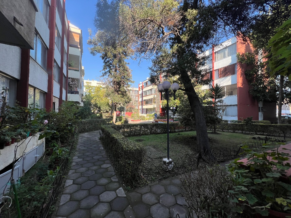 Venta Departamento O 4D 3B 1E Barrio Italia - Providencia