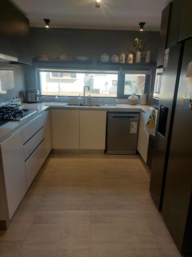 Arriendo Casa 3D 3B 2E Chicureo - Colina