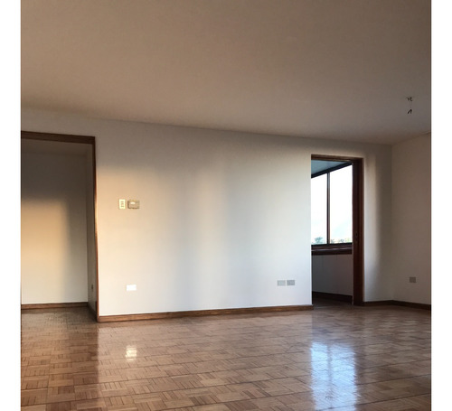 Arriendo Departamento NP 4D en suite 3B 2E 1B Barrio El Golf - Las Condes