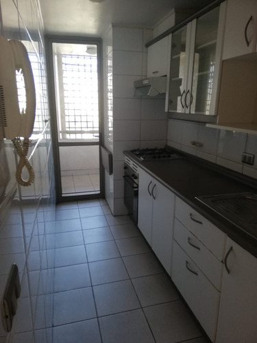 Arriendo Departamento S 2D en suite Walk-in cl&oacute;set 2B 1E 1B Metro Escuela Militar - Las Condes