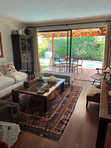 Arriendo Casa 5D en suite 4B 3E 1B La Dehesa - Lo Barnechea