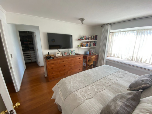 Venta Casa NOSP 4D en suite Walk-in cl&oacute;set 4B 2E 1B San Carlos de Apoquindo - Las Condes