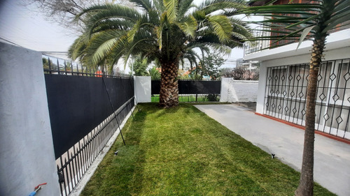 Venta Casa 4D 3B 2E Metro Sim&oacute;n Bolivar - La Reina