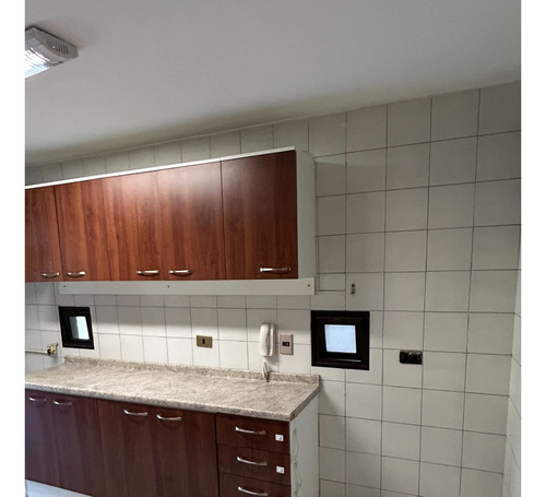 Arriendo Departamento 4D en suite 3B 1E 1B Centro Financiero - Las Condes