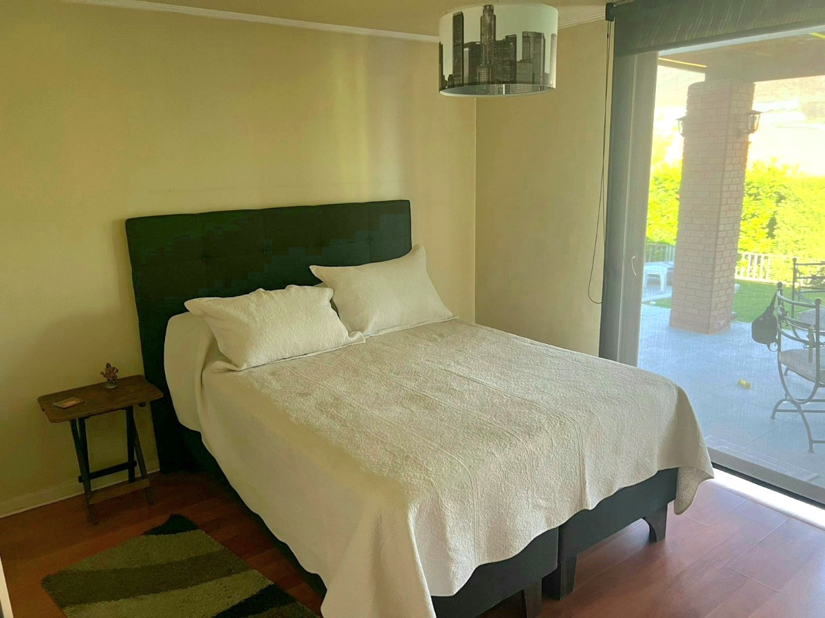 Venta Casa 5D en suite 6B 3E 1Bd Los Dominicos - Las Condes