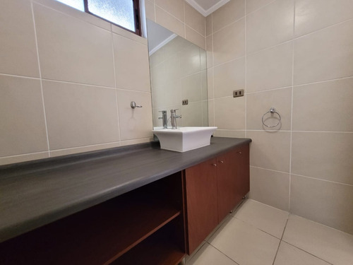 Arriendo Casa 5D en suite Walk-in cl&oacute;set 4B 2E Metro Hernando de Magallanes - Las Condes