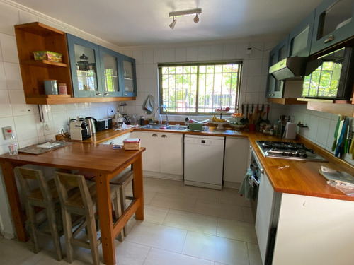 Venta Casa NOSP 4D en suite Walk-in cl&oacute;set 4B 2E 1B San Carlos de Apoquindo - Las Condes