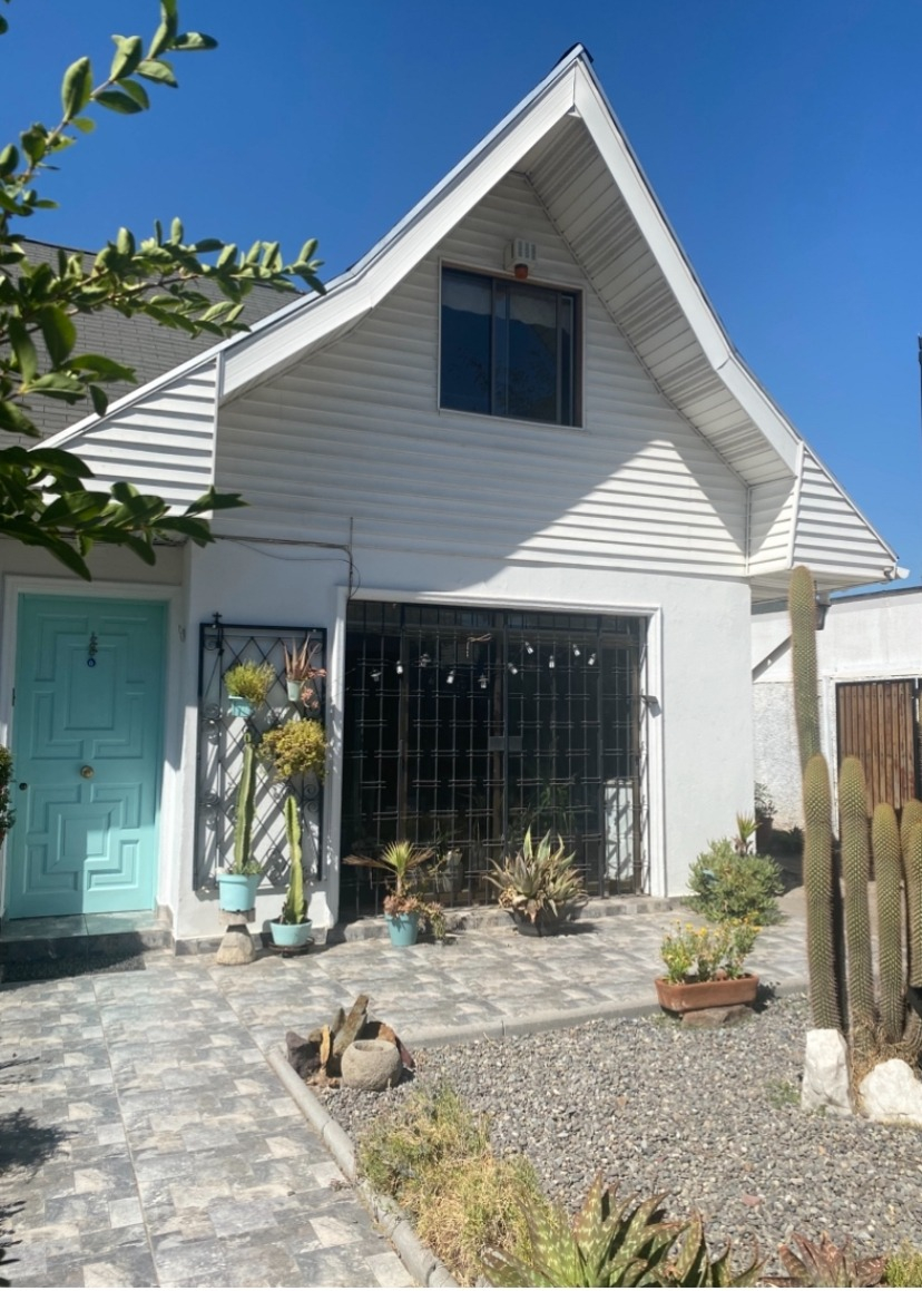 Venta Casa NO 5D 2B 3E 1Bd Sebasti&aacute;n Elcano - Las Condes