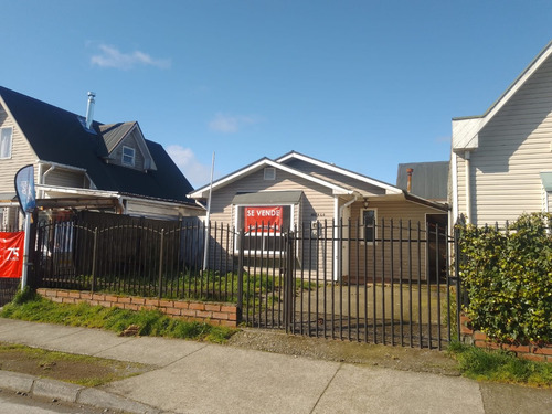 Venta Casa 2D 1B 1E  - Puerto Varas