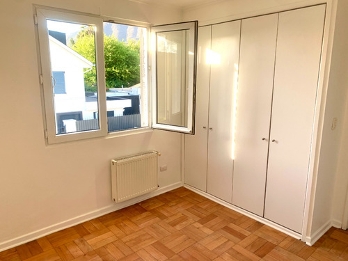 Arriendo Casa 3D en suite 3B 1E 1B Borde R&iacute;o - Casa Piedra - Vitacura