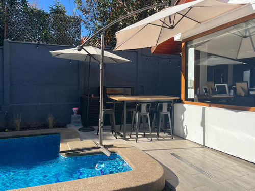 Venta Casa 6D 5B 2E San Carlos de Apoquindo - Las Condes