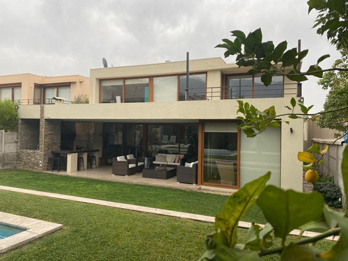 Venta Casa NOSP 6D en suite Walk-in cl&oacute;set 5B 4E 1B Chicureo - Colina