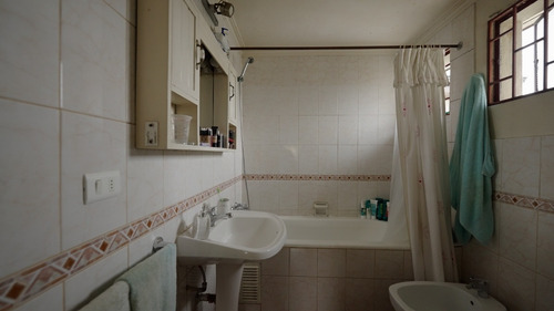 Venta Casa NP 4D 4B 3E Troncos Viejos - La Reina