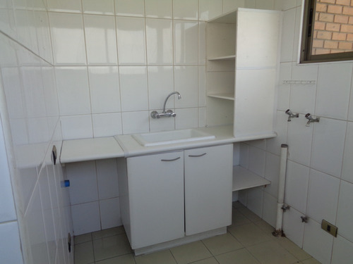 Arriendo Departamento 4D en suite Walk-in cl&oacute;set 4B 3E 1B Parque Arauco - Las Condes