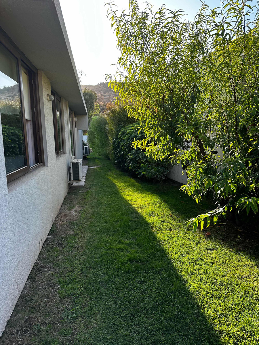 Venta Casa 4D 4B 2E Chicureo - Colina