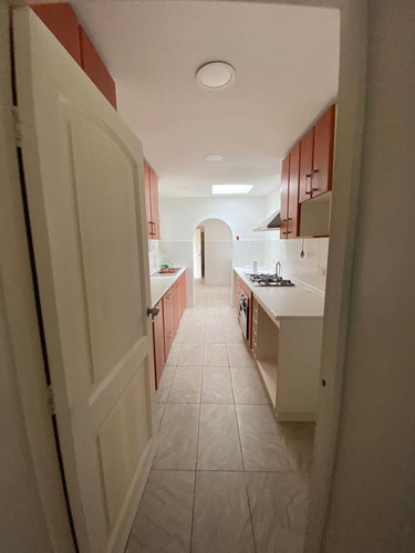 Venta Casa SO 4D 3B 1E 1B Salvador - Providencia