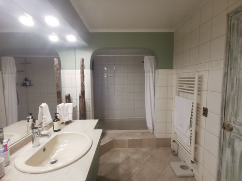 Venta Casa 5D en suite Walk-in cl&oacute;set 5B 2E Los Dominicos - Las Condes