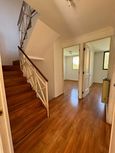 Arriendo Casa NO 4D en suite Walk-in cl&oacute;set 3B 1E San Carlos de Apoquindo - Las Condes