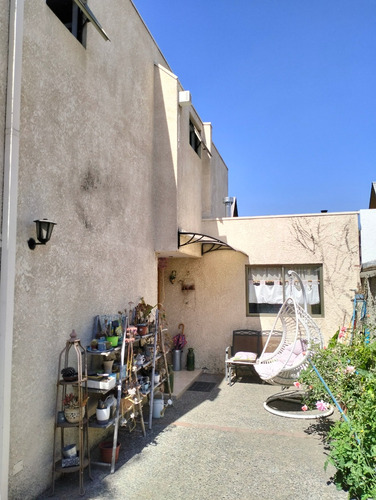 Venta Casa 5D en suite Walk-in cl&oacute;set 5B 1E 1B Col&oacute;n Oriente - Vital Apoquindo - Las Condes