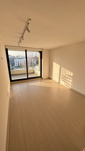 Arriendo Departamento NO 3D en suite Walk-in cl&oacute;set 3B 1E 1B In&eacute;s de Su&aacute;rez - Providencia