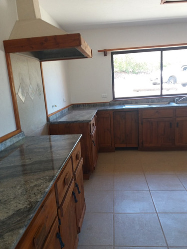 Arriendo Casa NOSP 4D en suite Walk-in cl&oacute;set 4B 8E 1B Casas de Chacabuco - Colina