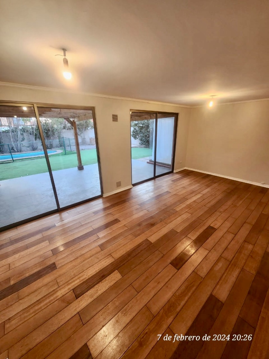 Arriendo Casa NOSP 4D en suite 3B 2E 1Bd Chicureo - Colina