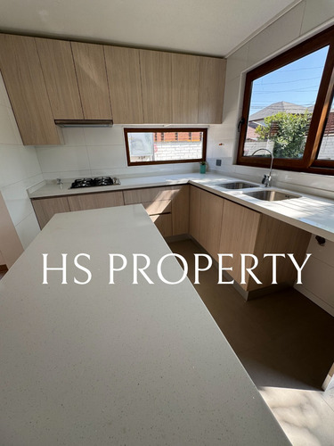 Venta Casa SO 3D en suite Walk-in cl&oacute;set 3B 2E Rotonda Atenas - Las Condes