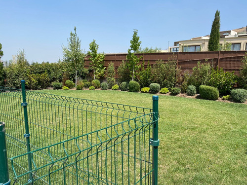 Venta Casa 4D en suite Walk-in cl&oacute;set 4B 3E 1B Los Trapenses - Lo Barnechea