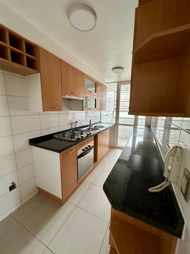 Arriendo Departamento NO 2D en suite Walk-in cl&oacute;set 2B 1E 1B Metro Manquehue - Apumanque - Las Condes