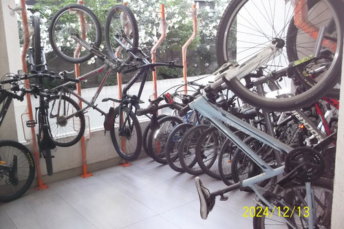 Arriendo Departamento SO 2D Walk-in cl&oacute;set 2B 1E 1B Metro Hernando de Magallanes - Las Condes