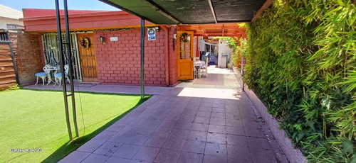 Venta Casa NO 3D 2B 3E 1B Rotonda Atenas - Las Condes